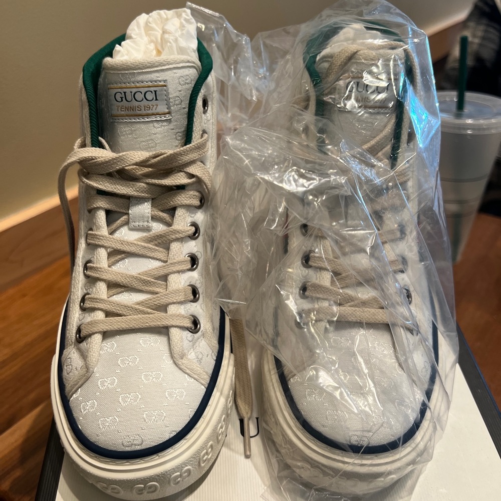 GUCCI AUTH SNEAKERS